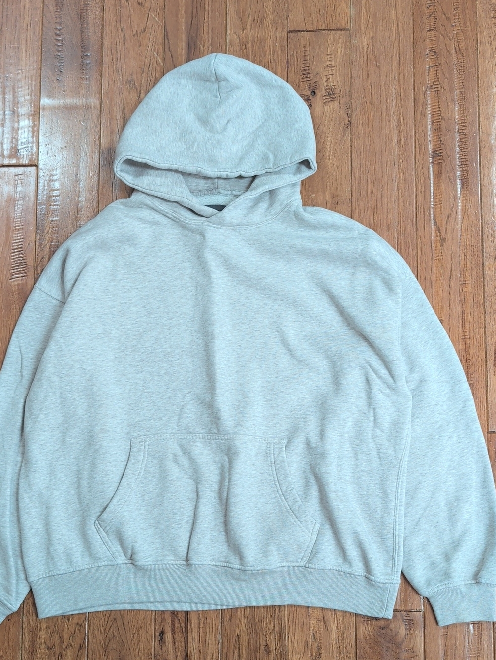 Abercrombie & Fitch Men's Knotted Gray Hoodie Sweatshirt - Classic Pullover